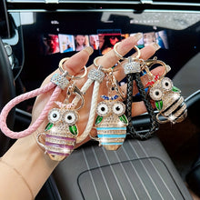 Búho Glam™ – Llavero de Búho con Cristales y Detalle de Taza